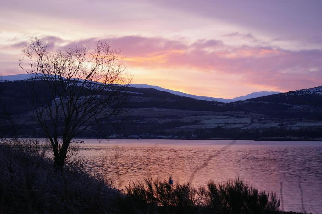 Quirky Lochside Home Inveraray Extérieur photo